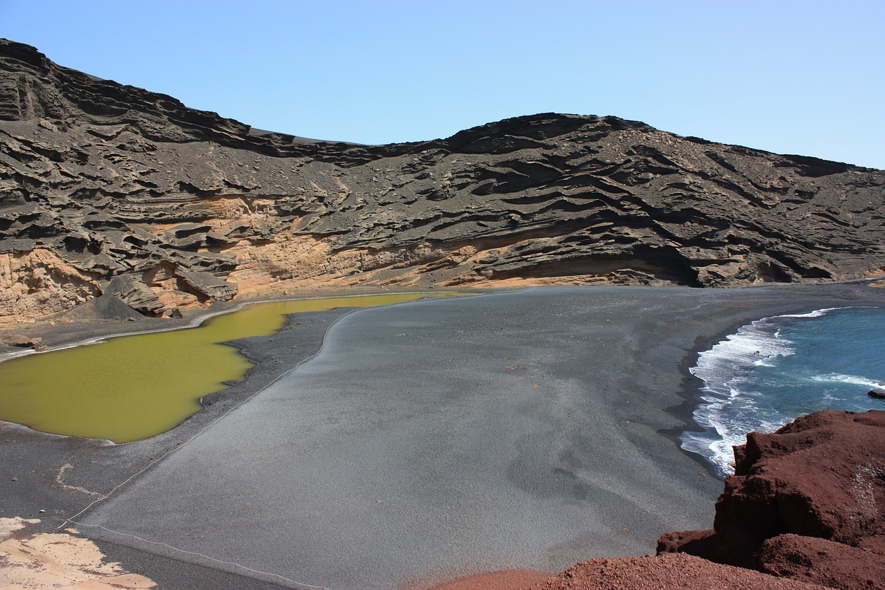 Sea Winds Lanzarote., hoteles y alojamientos en Yaiza