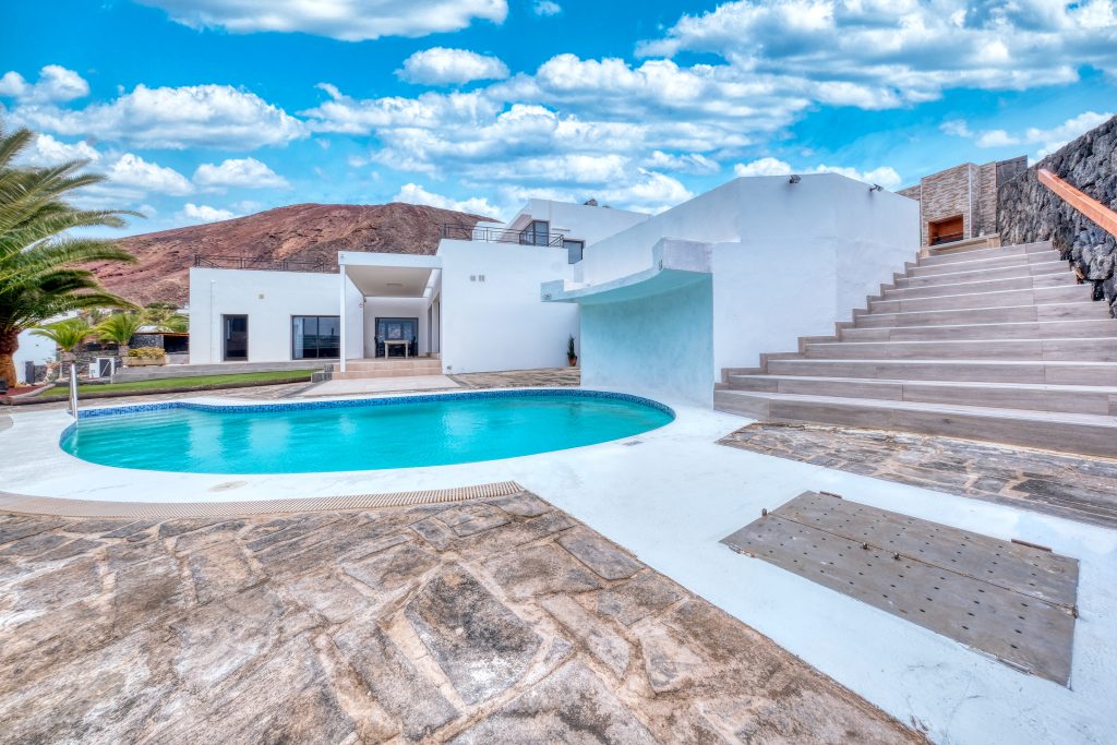 casa con piscina privada