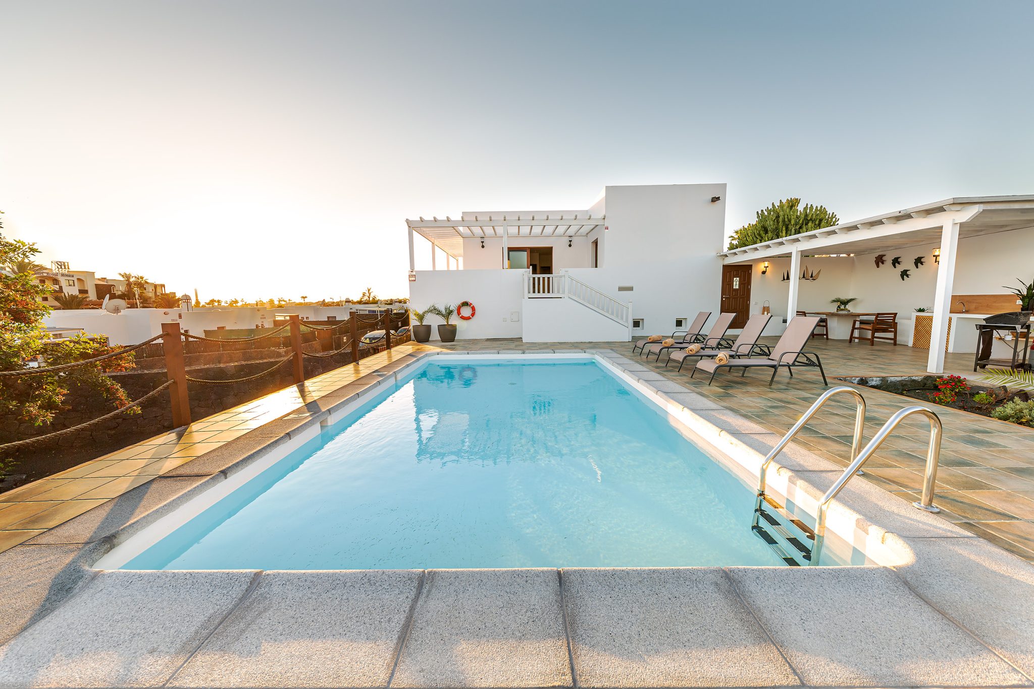Fachada Piscina